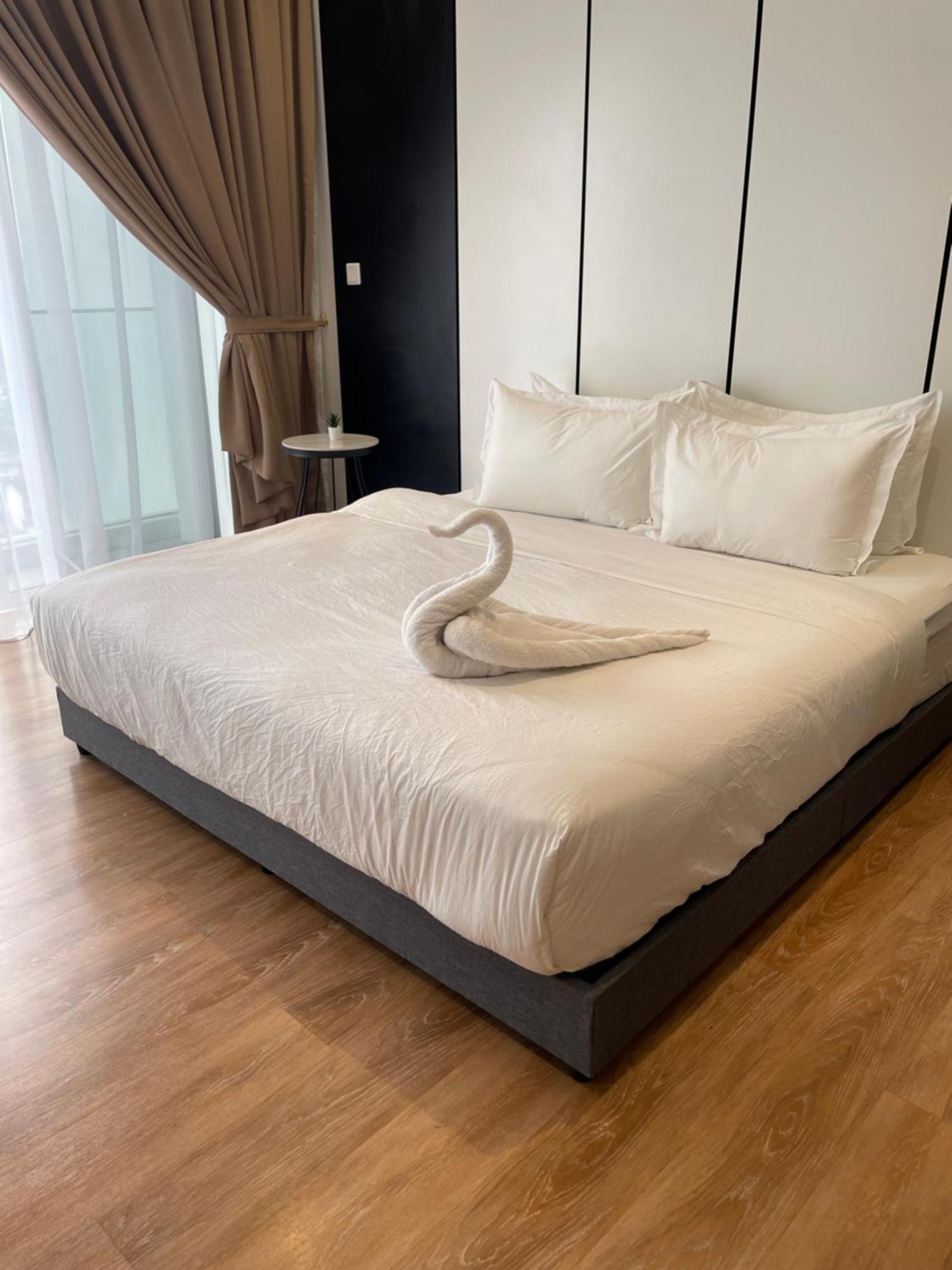 Reizz By Global Service Kuala Lumpur